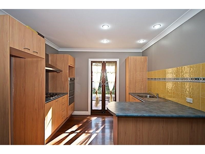 6 Chirn Lane, Labrador QLD 4215