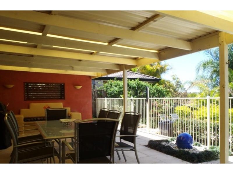 45 Howland  Cct, Pacific Pines QLD 4211