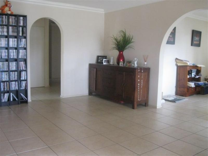 25 O’Grady Dr, Paradise Point QLD 4216