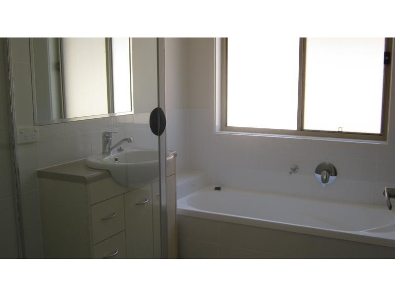 40 Goundry Dr, Holmview QLD 4207