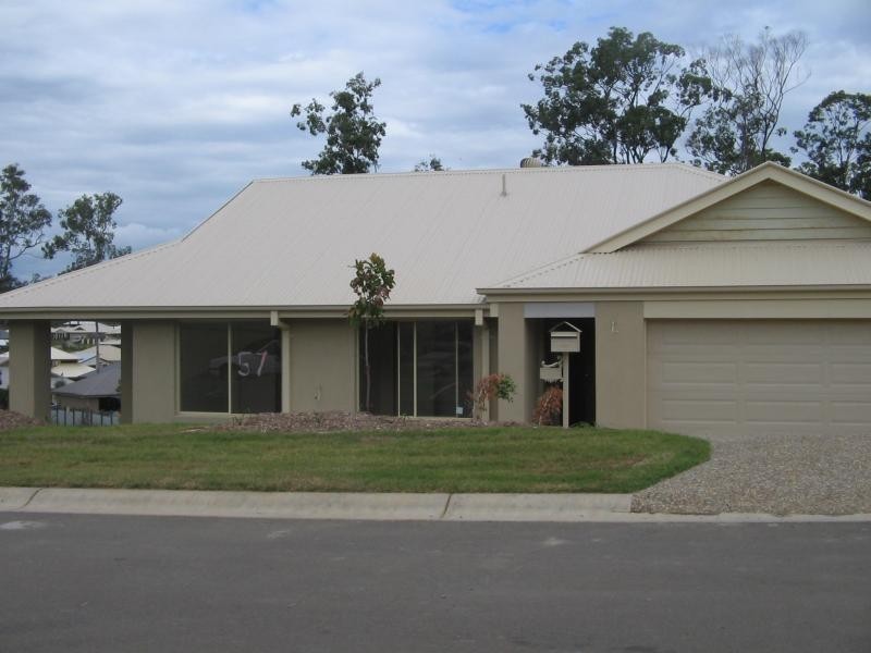 2/12 Eumundi  St, Ormeau QLD 4208