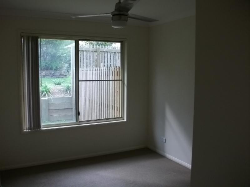 2/12 Eumundi  St, Ormeau QLD 4208