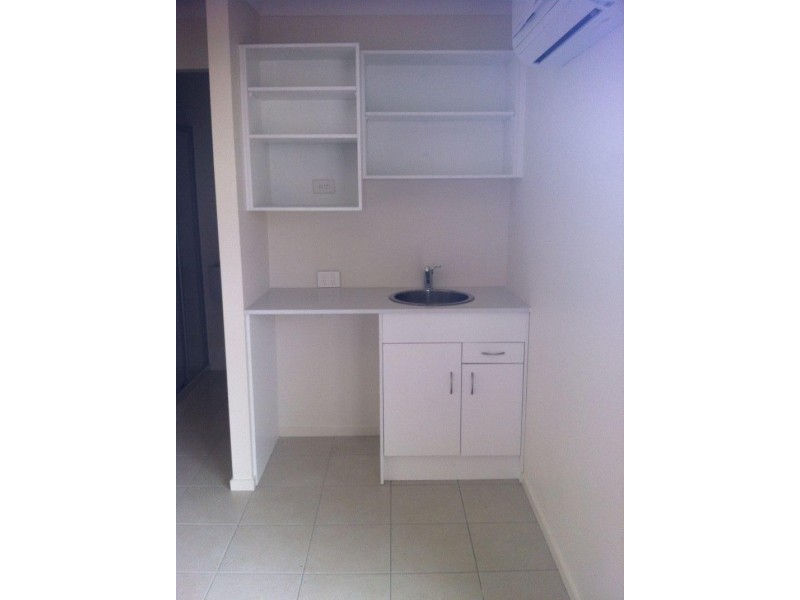 176 Haig Rd, Loganlea QLD 4131