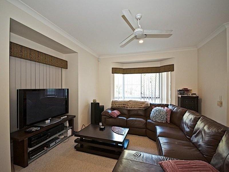1 Delonix Ct, Arundel QLD 4214