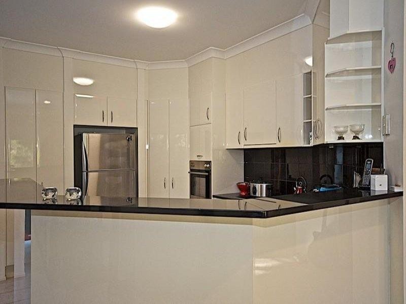 1 Delonix Ct, Arundel QLD 4214