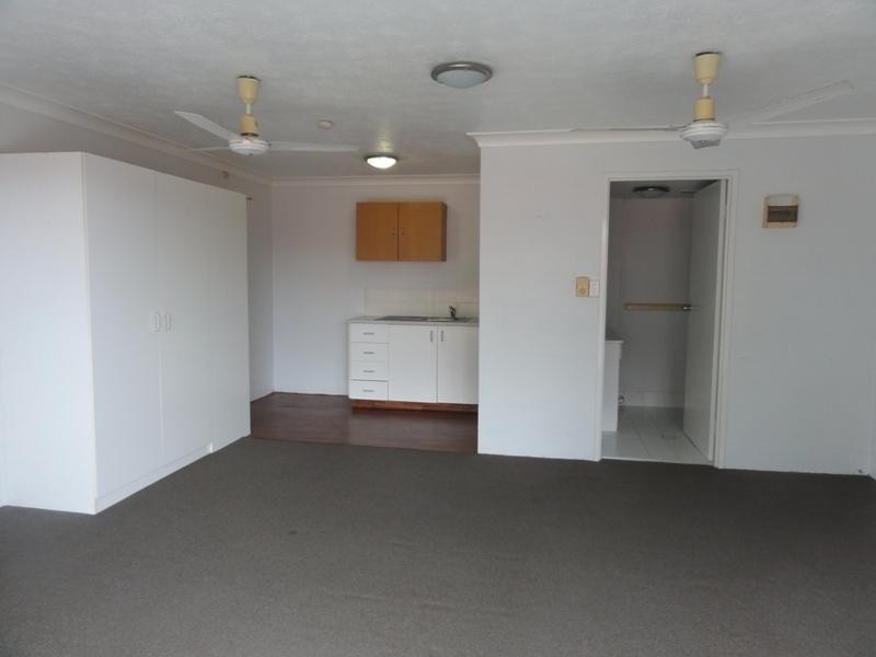 7/16-18 Abalone  Ave, Paradise Point QLD 4216