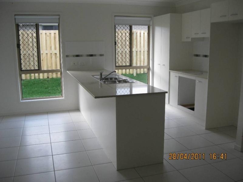 22 Breezeway Dr, Windaroo QLD 4207