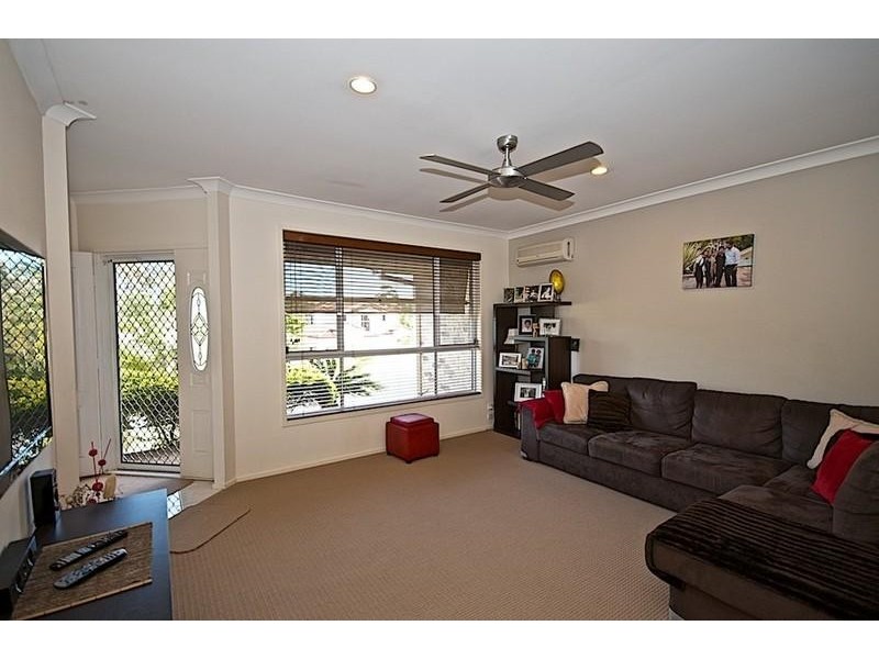 18 Forest Hills Ct, Parkwood QLD 4214