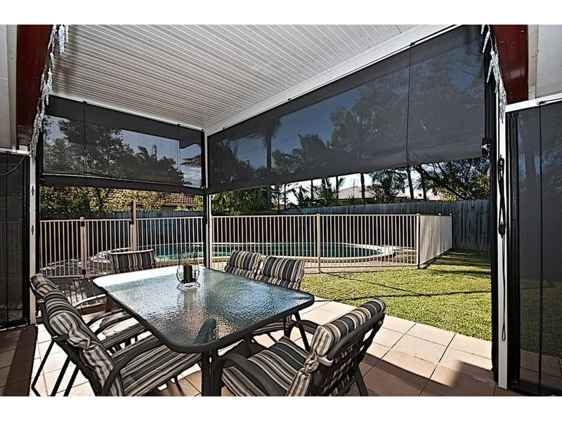 18 Forest Hills Ct, Parkwood QLD 4214