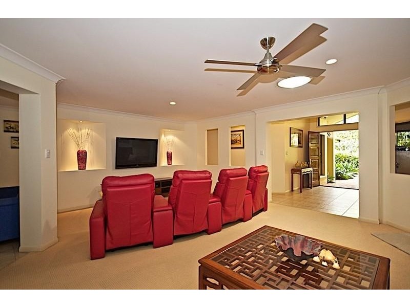 72 Arun Dr, Arundel QLD 4214