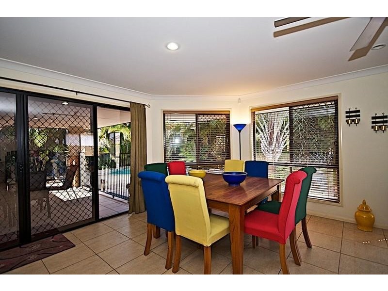 72 Arun Dr, Arundel QLD 4214