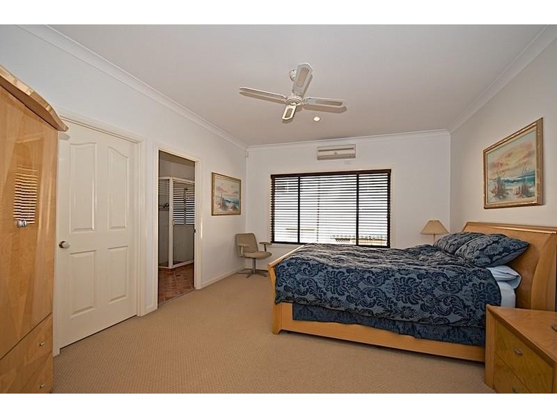 3 Adeliza Ct, Arundel QLD 4214