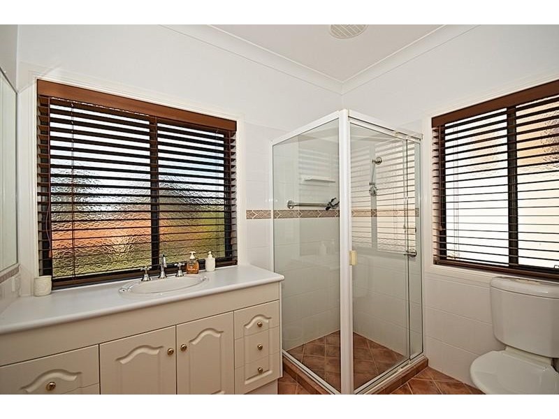 3 Adeliza Ct, Arundel QLD 4214