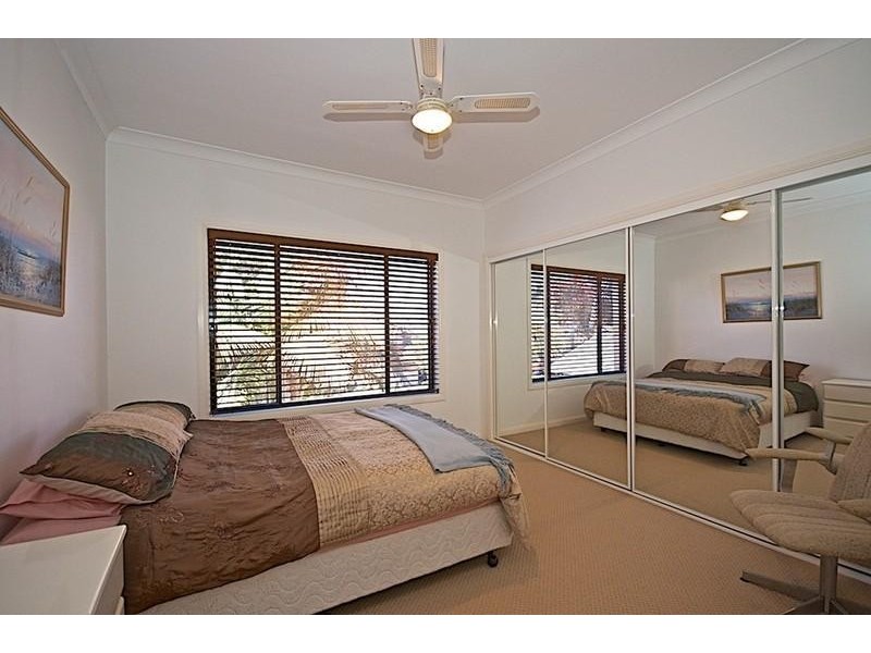 3 Adeliza Ct, Arundel QLD 4214