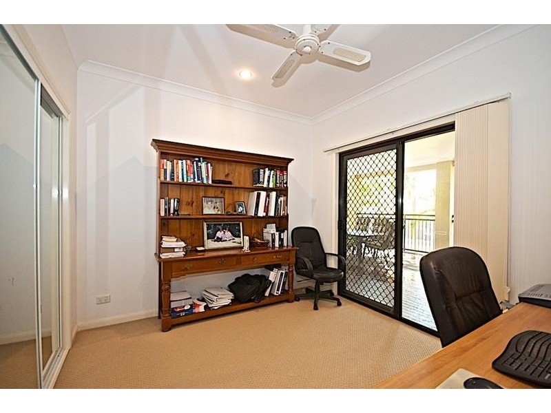 3 Adeliza Ct, Arundel QLD 4214