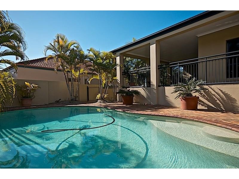 3 Adeliza Ct, Arundel QLD 4214