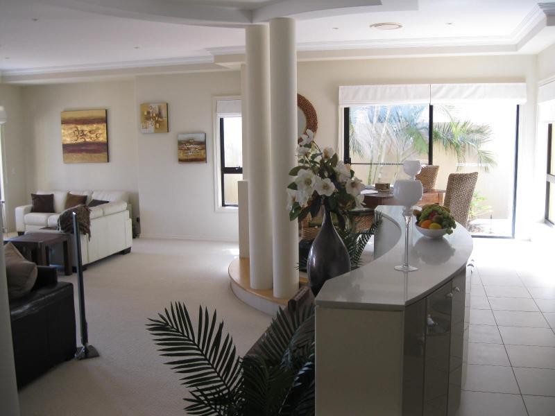 35 The Peninsula 0, Sovereign Islands QLD 4216