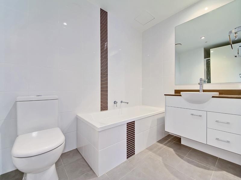 403/2 Aqua  St, Southport QLD 4215