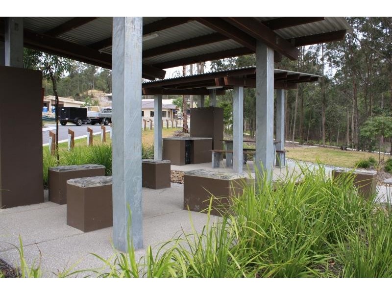 36 Sanctuary Pkwy, Waterford QLD 4133