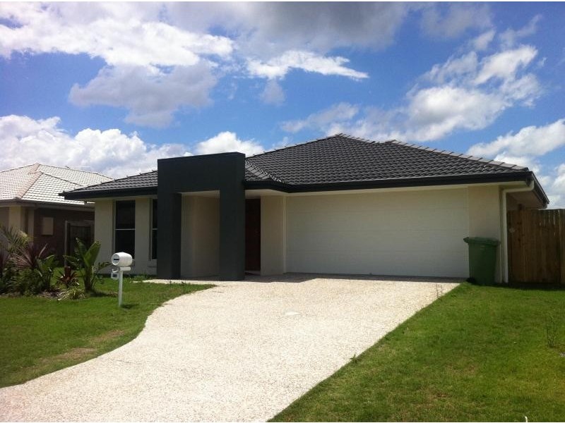 23 Oakvale Ave, Holmview QLD 4207