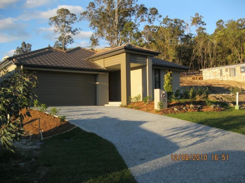 15 Kilkivan Dr, Waterford QLD 4133