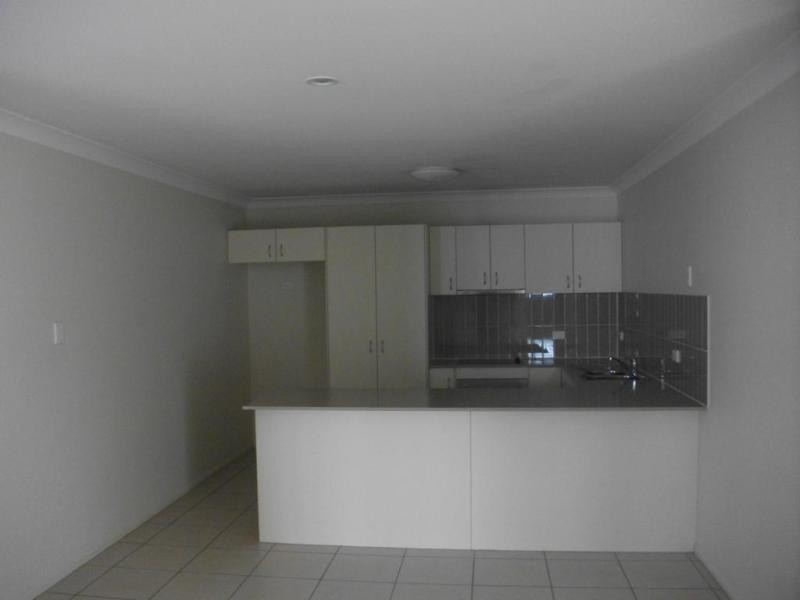 2/10 Jonquil St, Ormeau QLD 4208