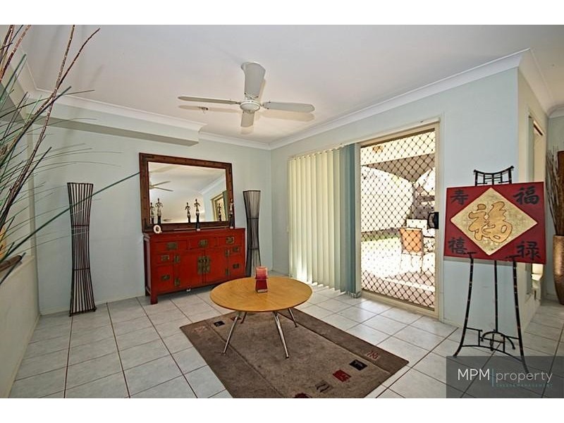 87 Tiger Dr, Arundel QLD 4214