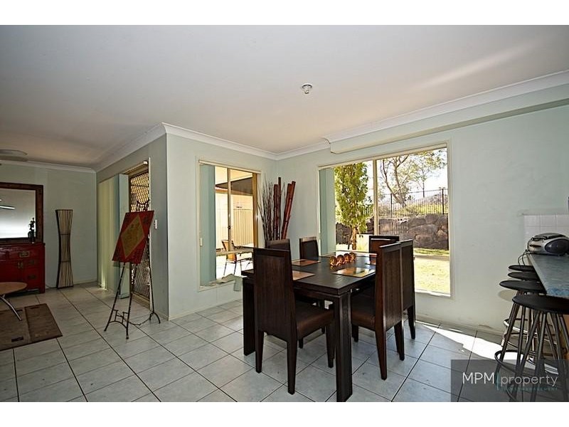 87 Tiger Dr, Arundel QLD 4214