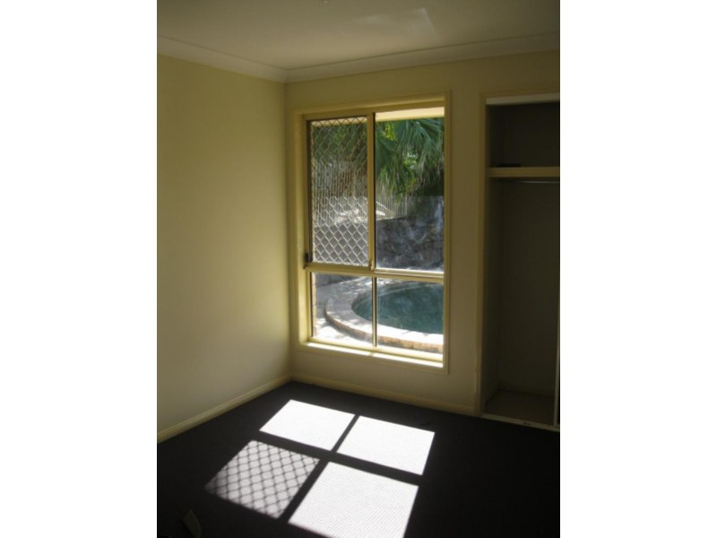 34 Alcott Ave, Parkwood QLD 4214