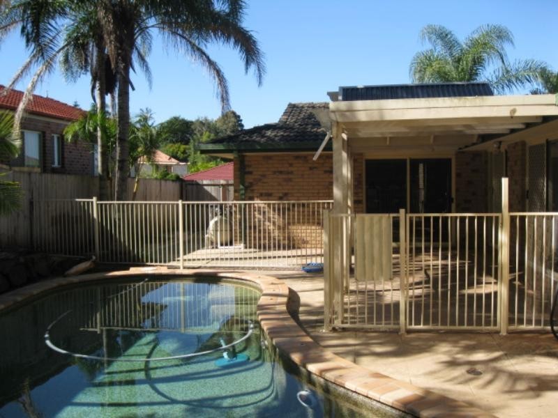 34 Alcott Ave, Parkwood QLD 4214