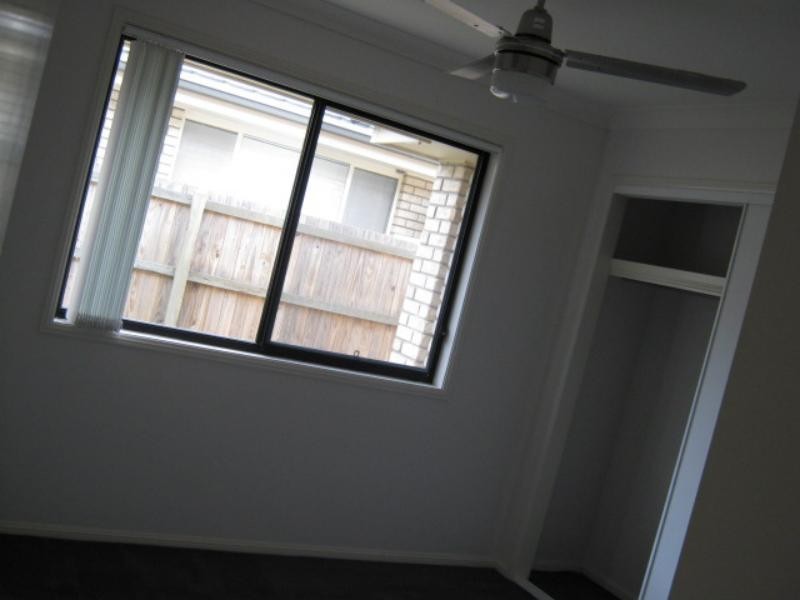 2/49 Jasmine Cct, Ormeau QLD 4208