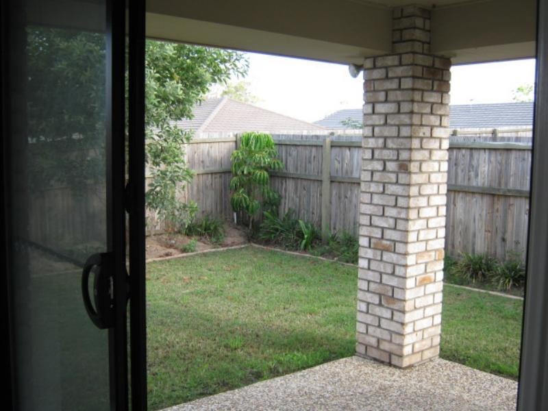 2/49 Jasmine Cct, Ormeau QLD 4208