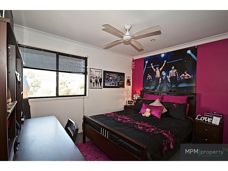 76 Christina Ryan Way, Arundel QLD 4214