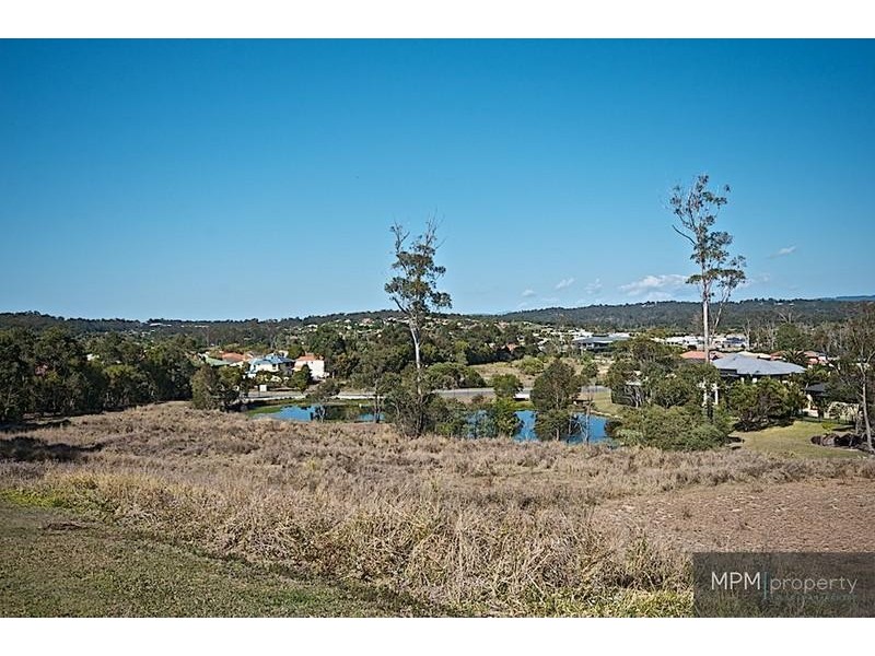 76 Christina Ryan Way, Arundel QLD 4214