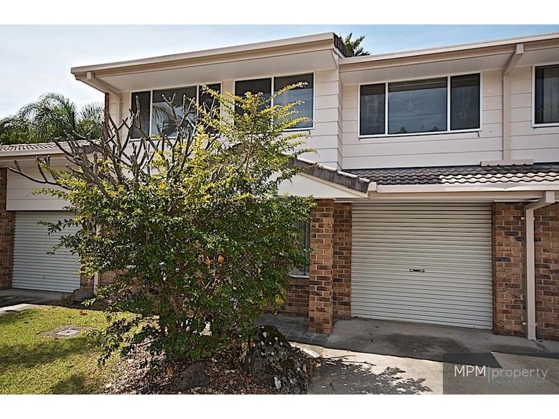 69/33 Edmund Rice Dr, Southport QLD 4215