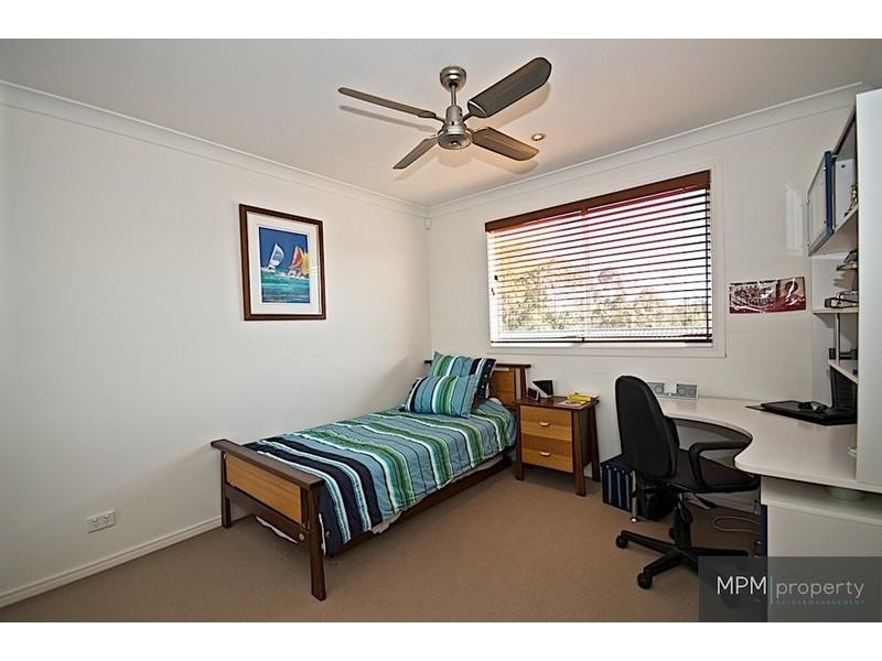 20 Hazel Ct, Arundel QLD 4214