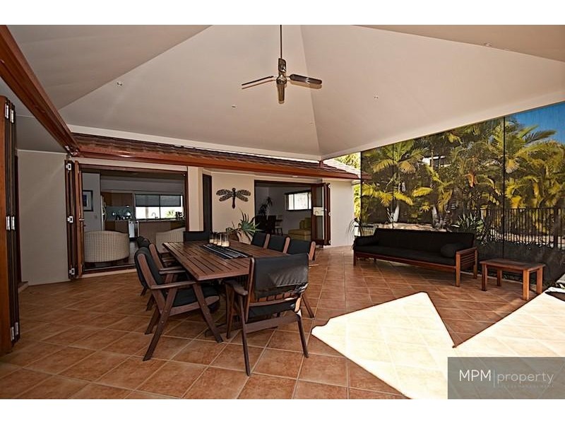 20 Hazel Ct, Arundel QLD 4214