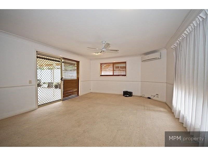 19 Ballybunion Dr, Parkwood QLD 4214