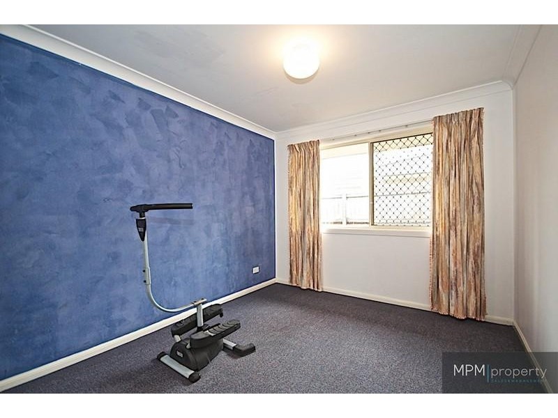 19 Ballybunion Dr, Parkwood QLD 4214