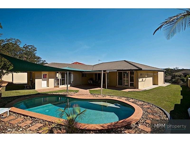 89 Arun Dr, Arundel QLD 4214