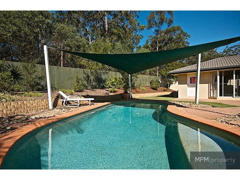 89 Arun Dr, Arundel QLD 4214