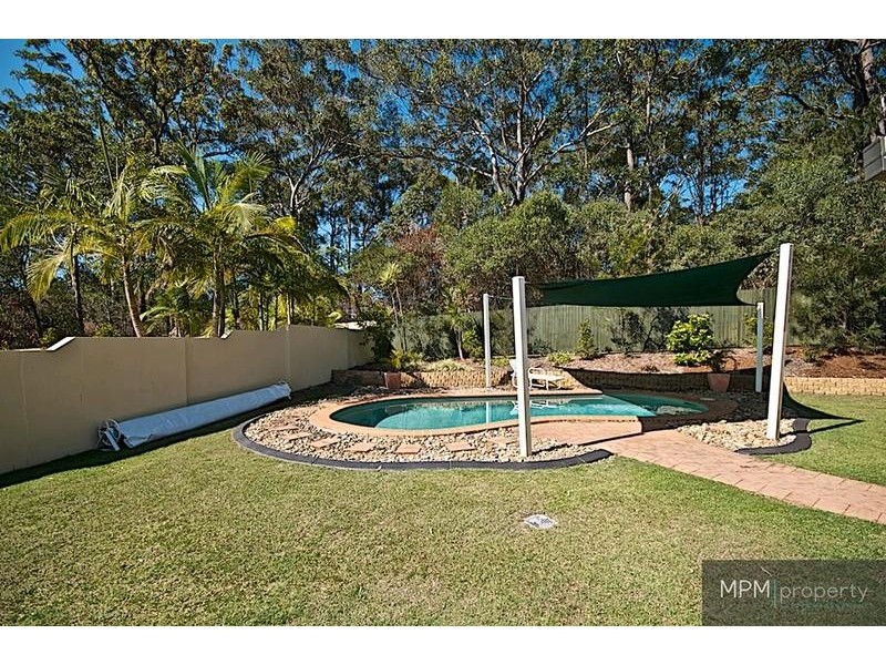 89 Arun Dr, Arundel QLD 4214