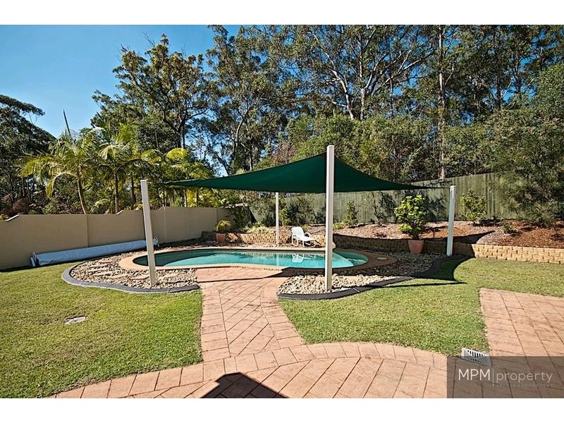 89 Arun Dr, Arundel QLD 4214
