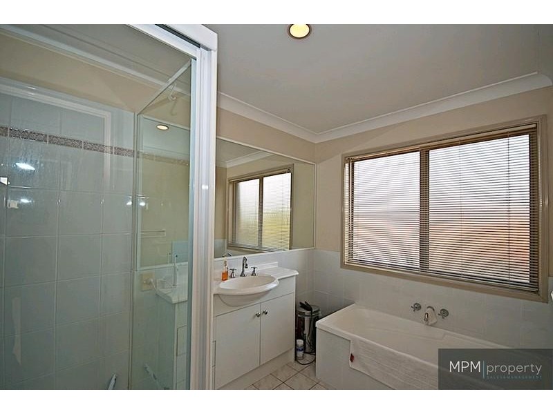 25 Highview Pl, Parkwood QLD 4214