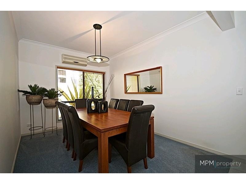 13 Shoreham Ch, Arundel QLD 4214