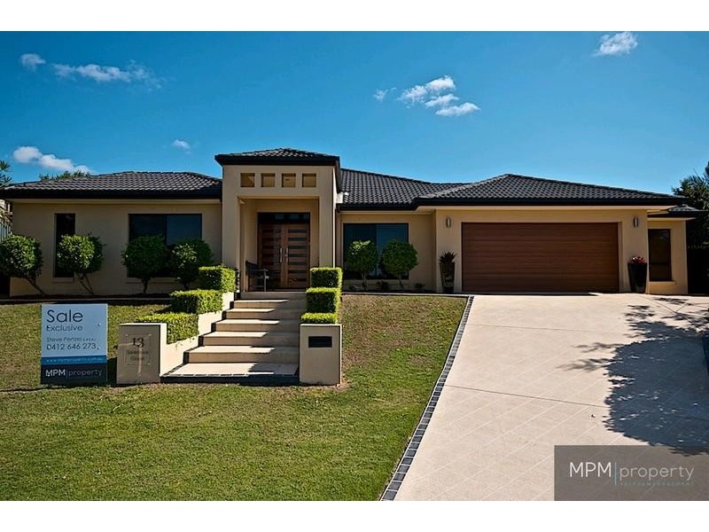 13 Shoreham Ch, Arundel QLD 4214