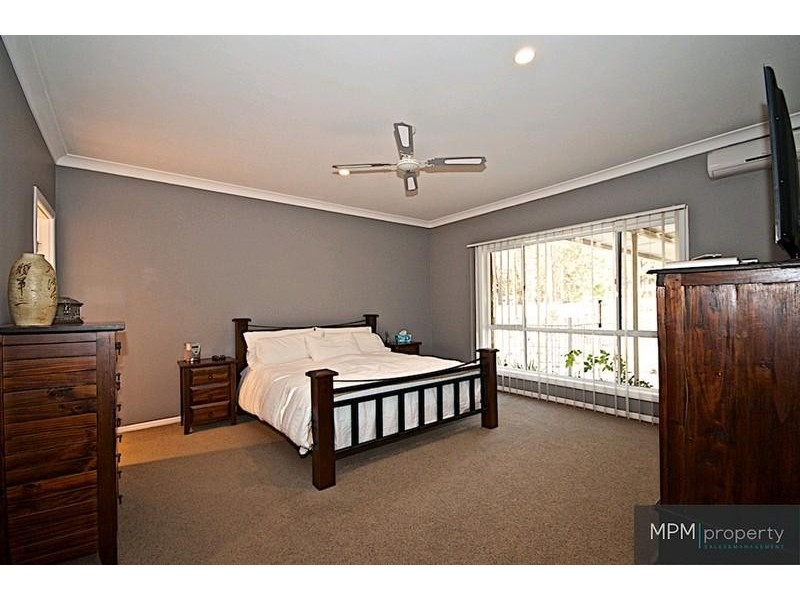 6 Strathford Ct, Parkwood QLD 4214