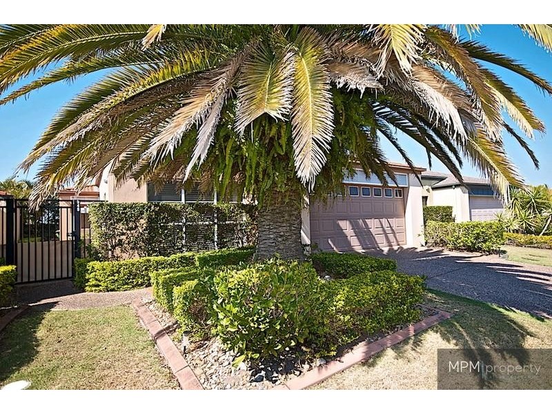 549 Oyster Cove Prom, Helensvale QLD 4212