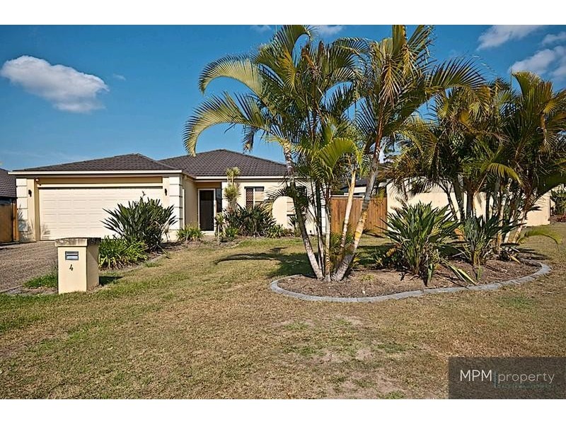 4 Bristol Pl, Arundel QLD 4214