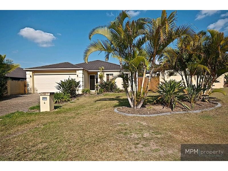 4 Bristol Pl, Arundel QLD 4214